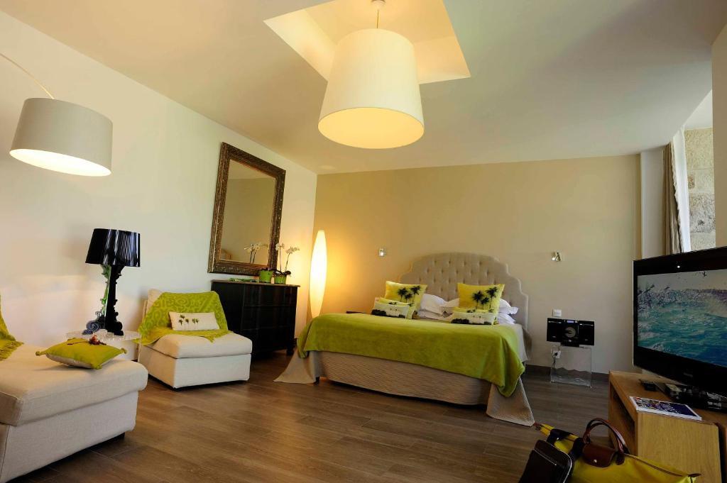 Château Clément - Les Collectionneurs Vals-les-Bains Habitación foto