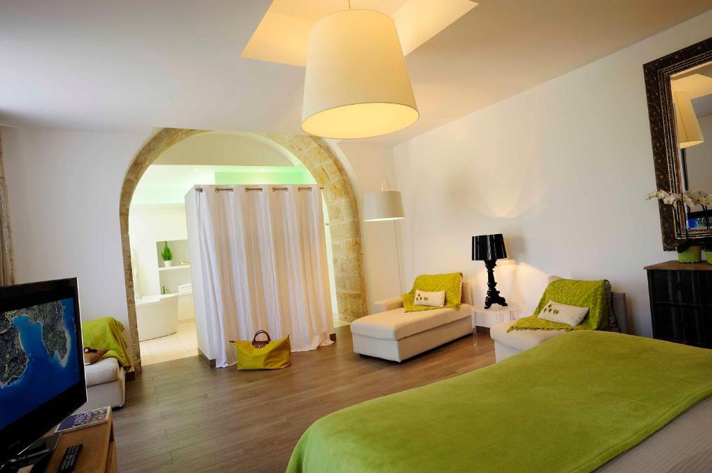Château Clément - Les Collectionneurs Vals-les-Bains Habitación foto